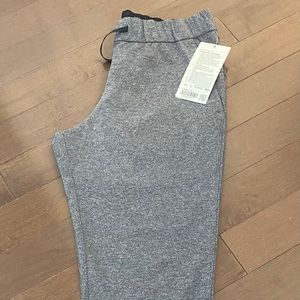 On The Fly 7/8 Pants Size 8